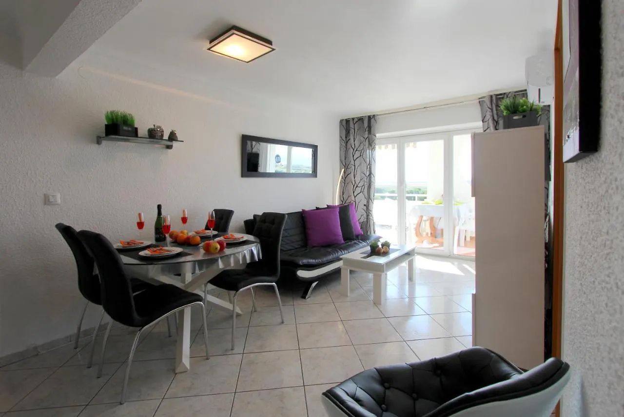 Leon Inmo Apartment Mugamar - 15236 Empuriabrava